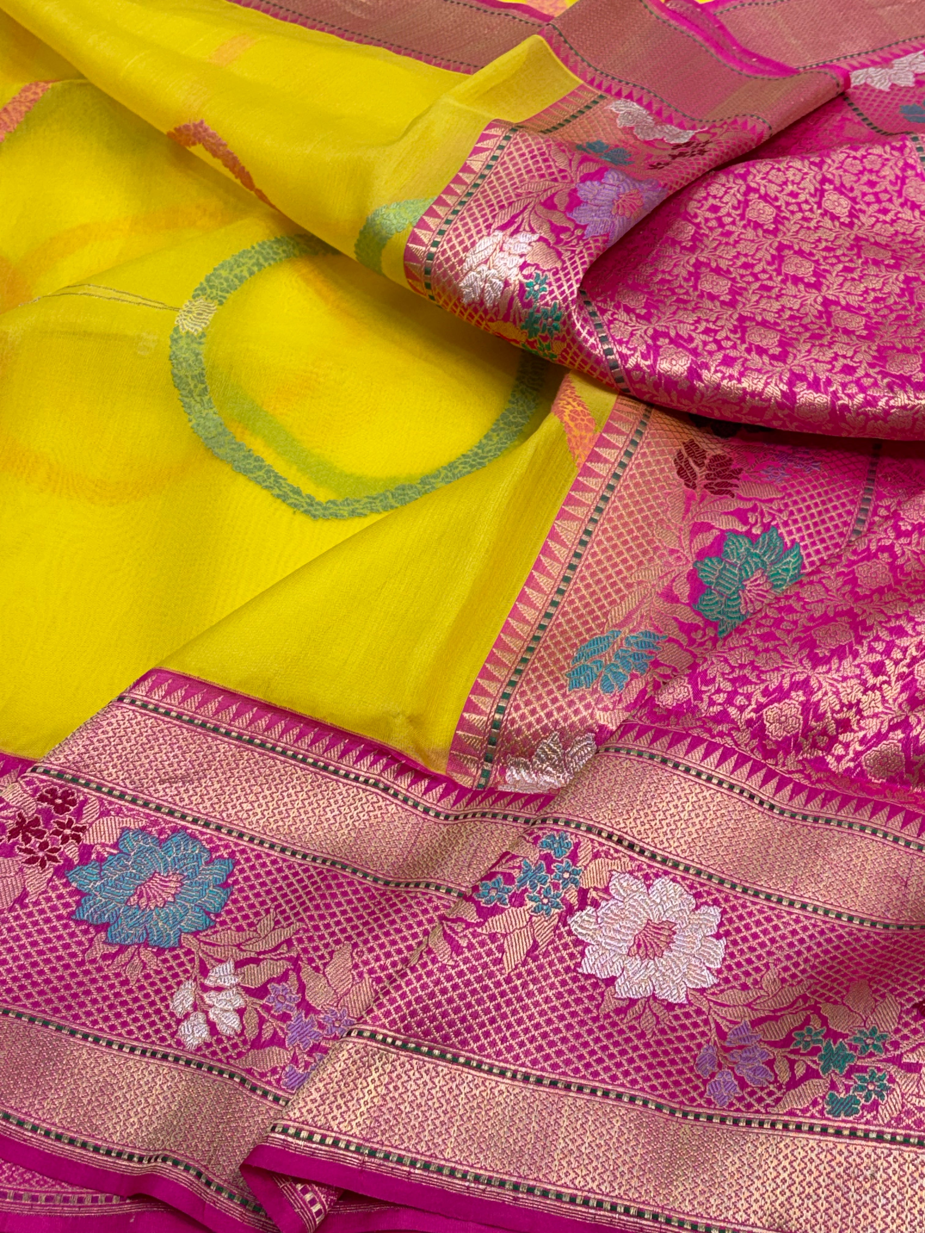 Vibrant Yellow Pure Kora Silk Ektra Modern Kadhiyal Banarasi Saree