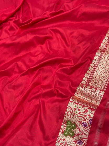Gold Spinning Meenakari Banarasi Saree