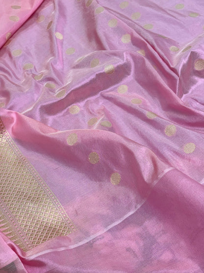 Lavender Handwoven Pure Banarasi Katan Silk Saree