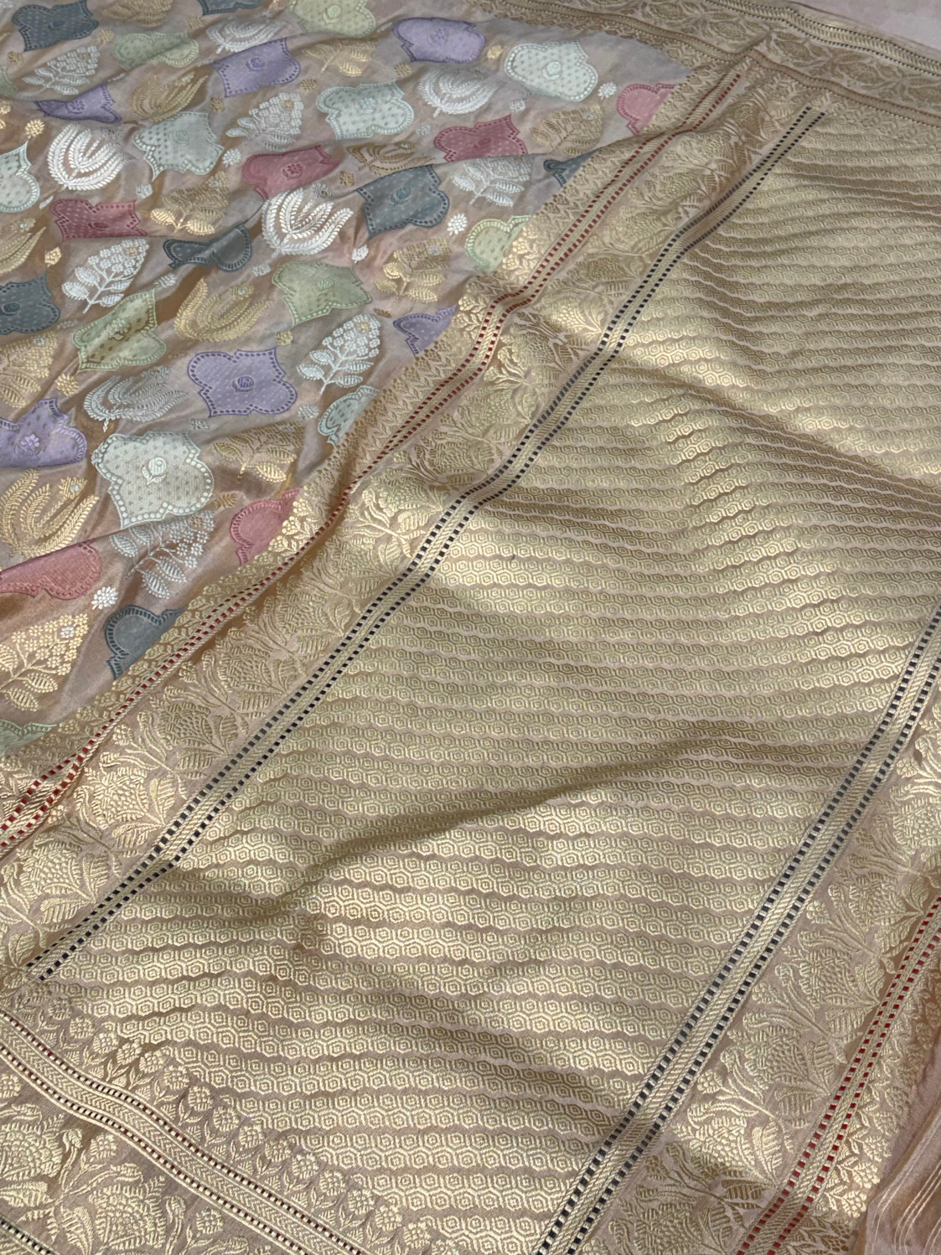 Antique Gold Beige Handwoven Rangkaat Banarasi Tissue Silk Saree