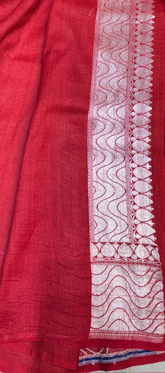 Pink Floral Pure Banarasi Tussar Handwoven Saree