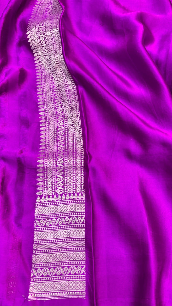 Bright Magenta Pure Banarasi Mashru Satin Silk Handwoven Saree