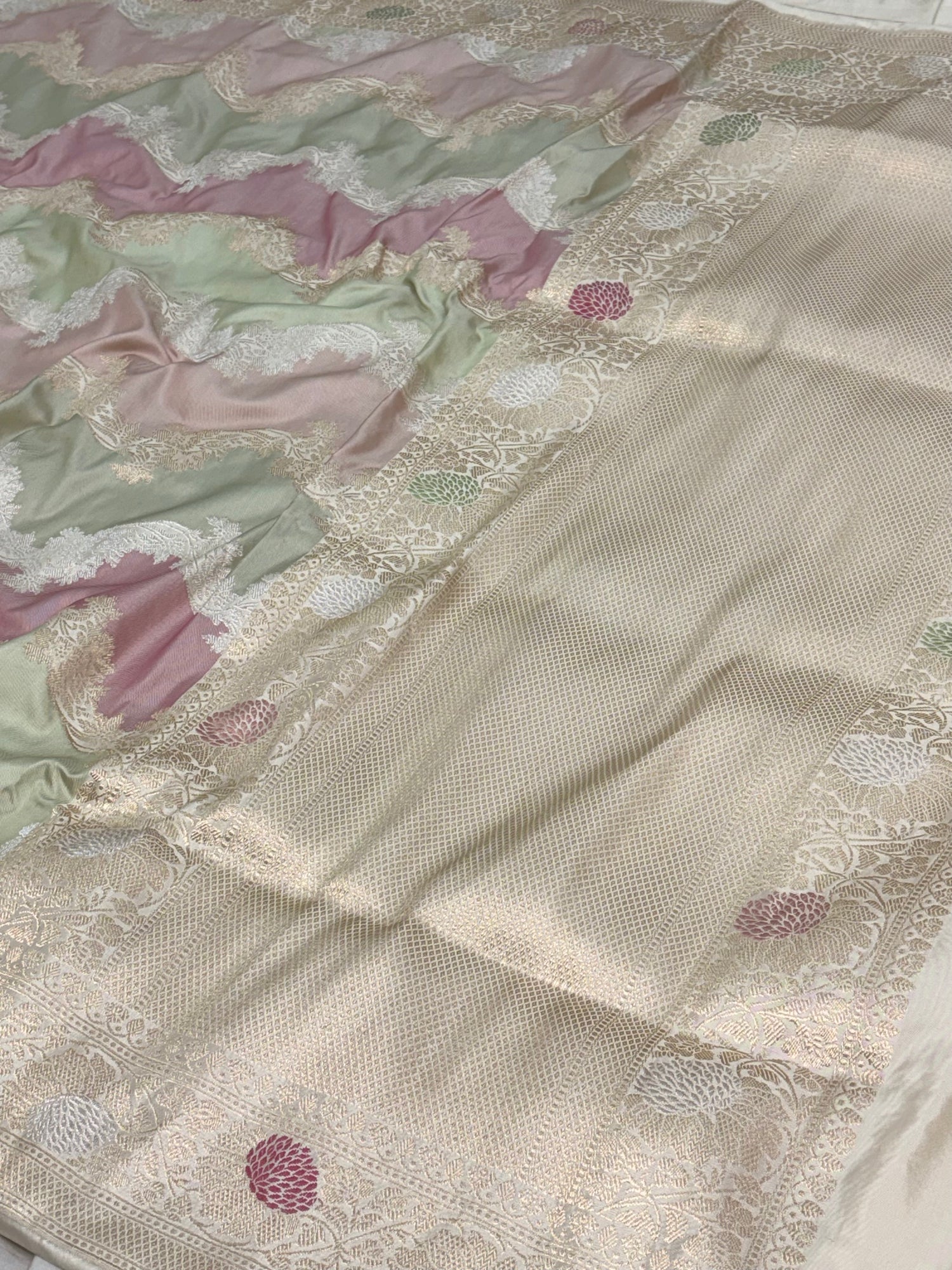 Pastel Banarasi Handwoven Pure Katan Silk Rangkaat Saree