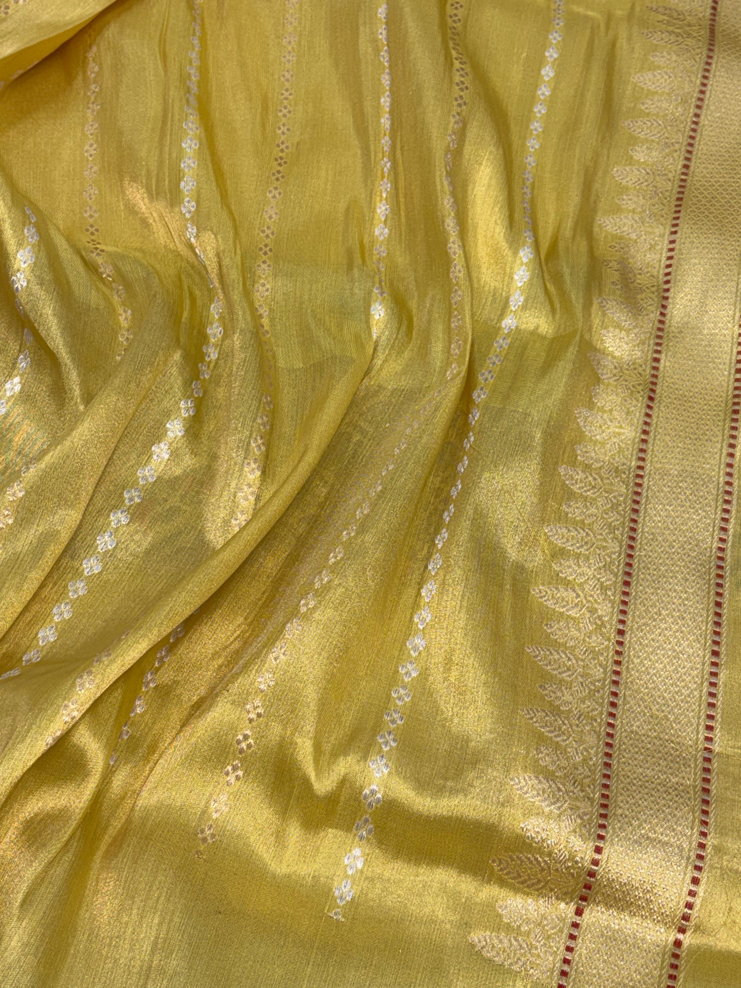 Sunshine Yellow Handwoven Tanchoi Banarasi Pure Tissue Katan Silk Saree