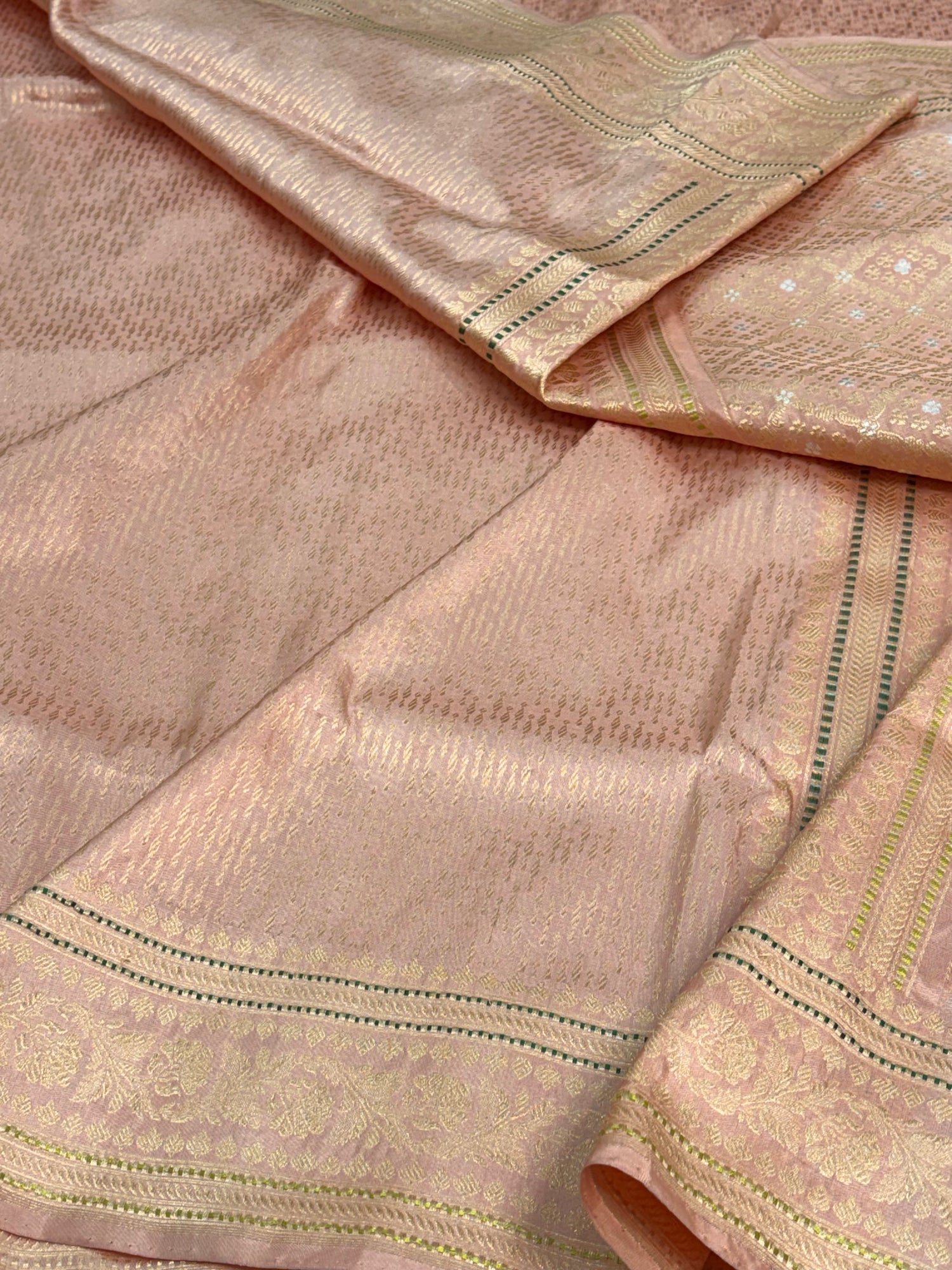 Blush Peach Pink Designer Tanchoi Handwoven Banarasi Pure Katan Silk Saree