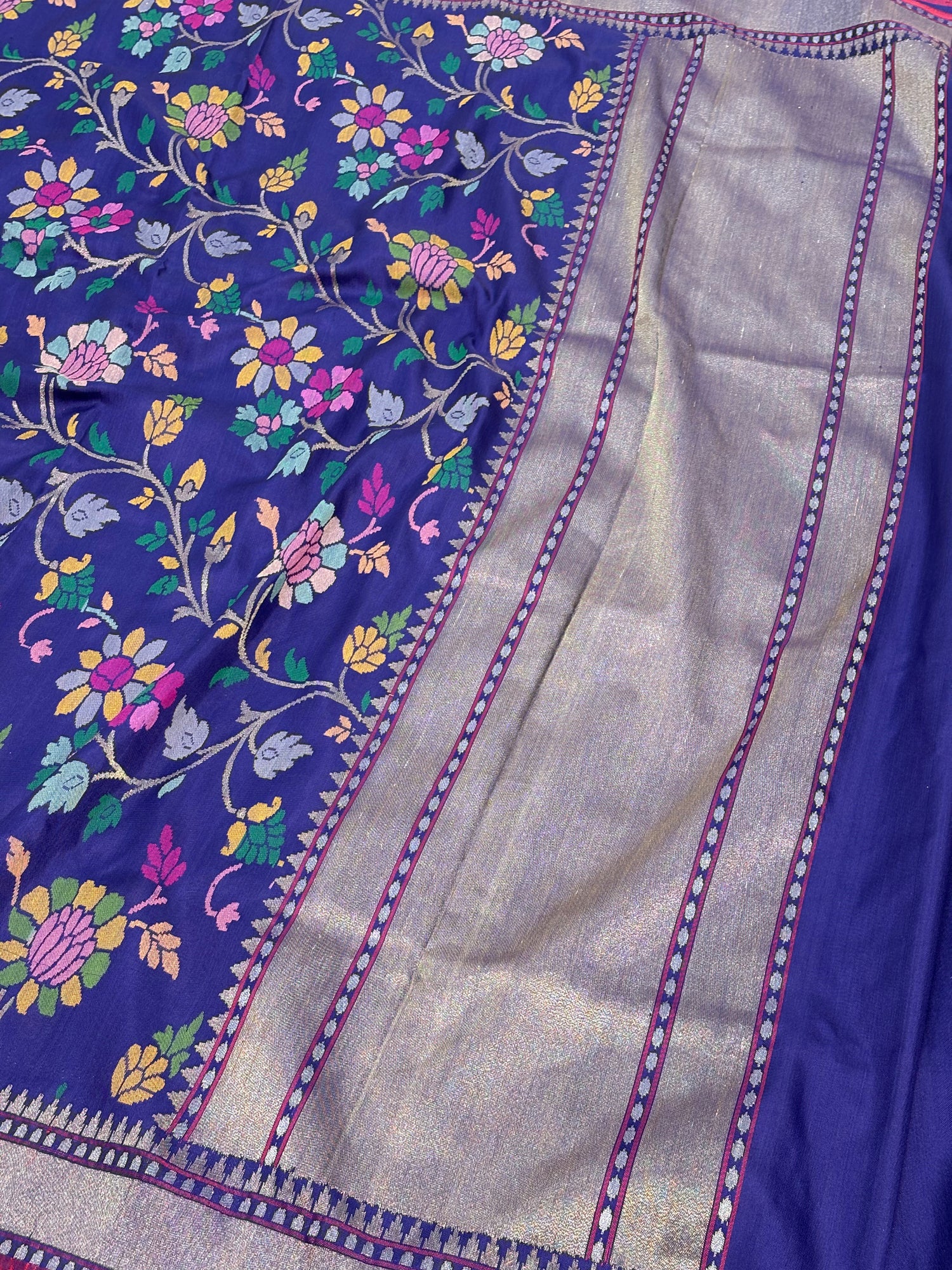 Real Zari Handwoven Nilambari Banarasi Jamdani Saree