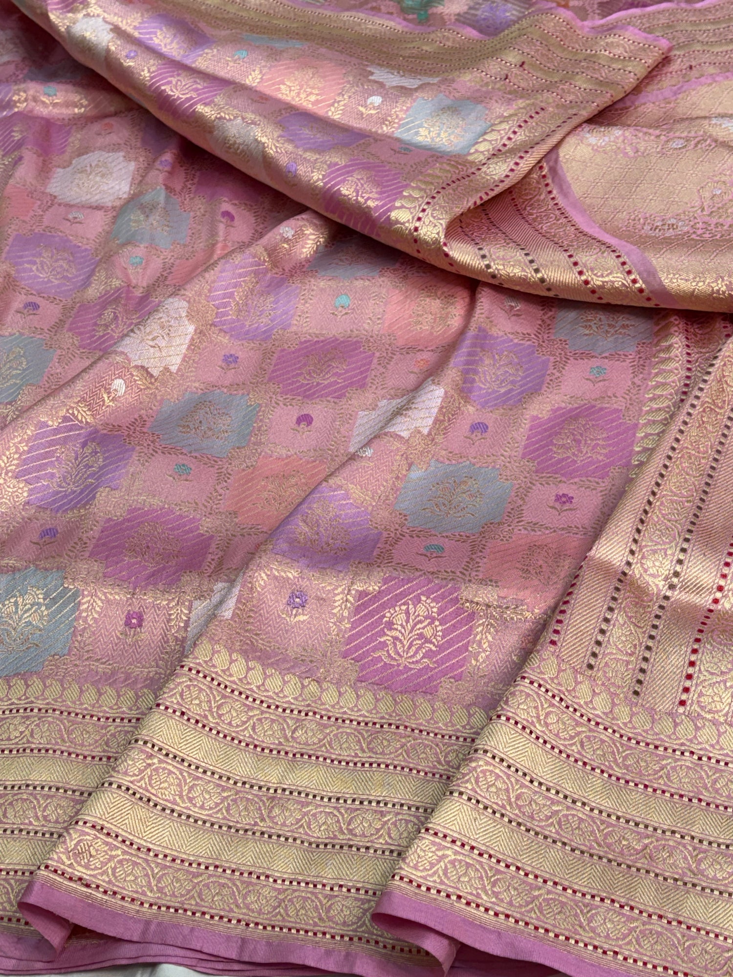 Pastel Rose Pink Banarasi Handwoven Pure Katan Silk Rangkaat Saree