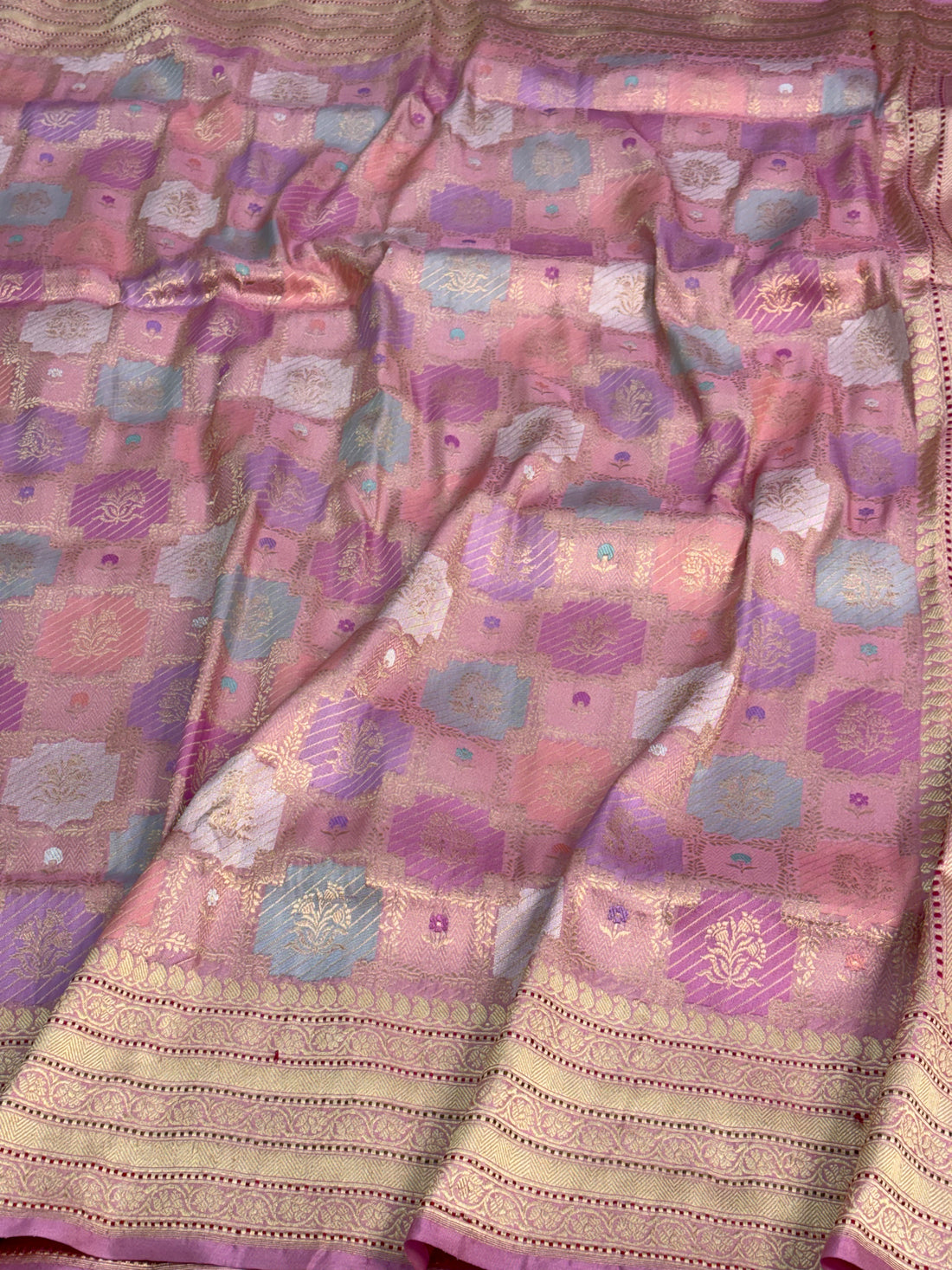 Pastel Rose Pink Banarasi Handwoven Pure Katan Silk Rangkaat Saree
