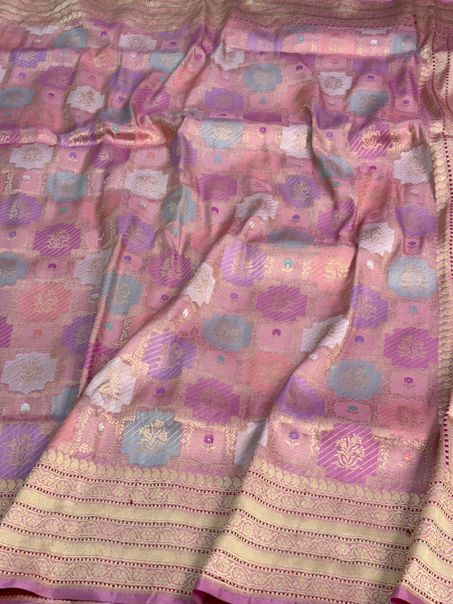 Pastel Rose Pink Banarasi Handwoven Pure Katan Silk Rangkaat Saree