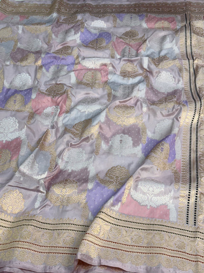 Water Baby Pink Handwoven Pastel Rangkat Banarasi Saree in Necklace Design
