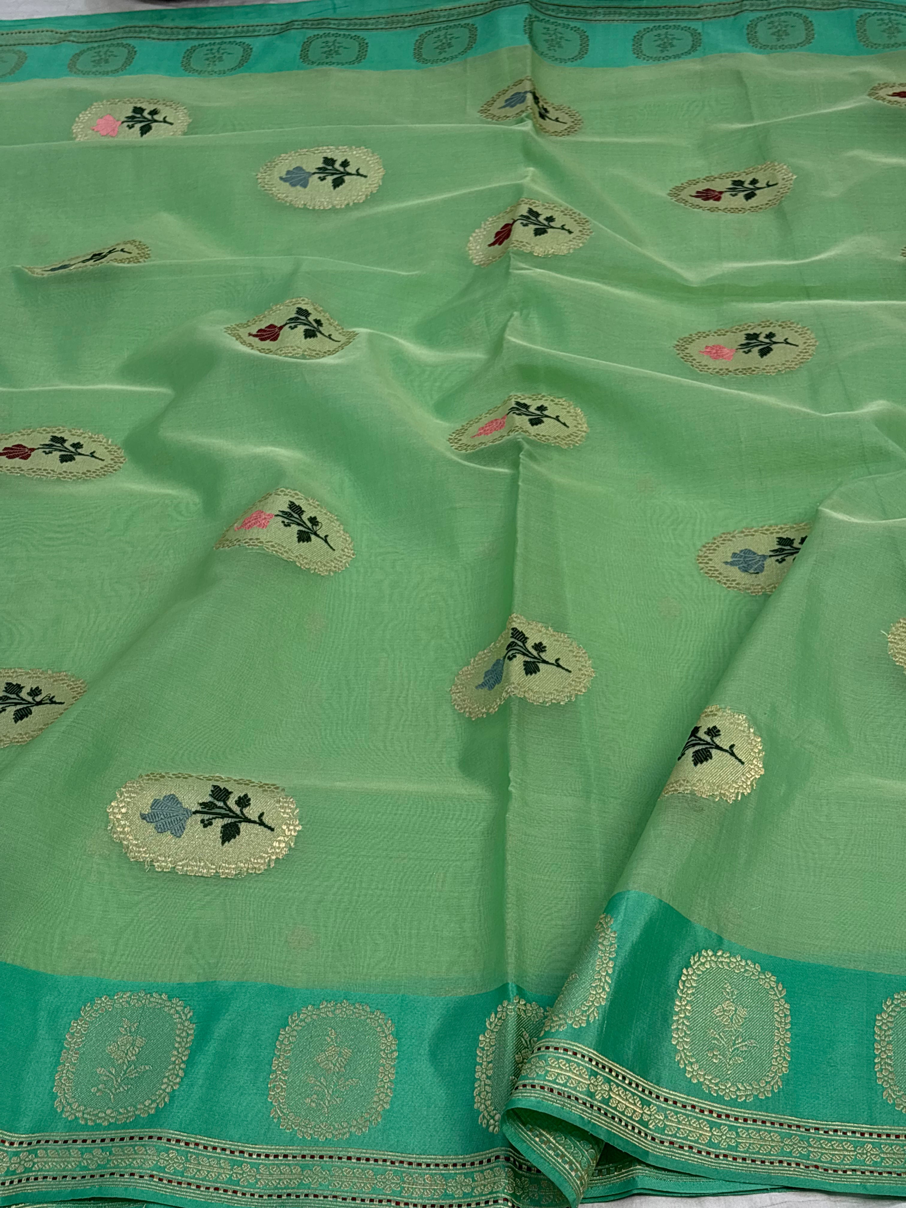 Pure Kora Banarasi Saree with Satin Border and Meenakari Boota Pallu
