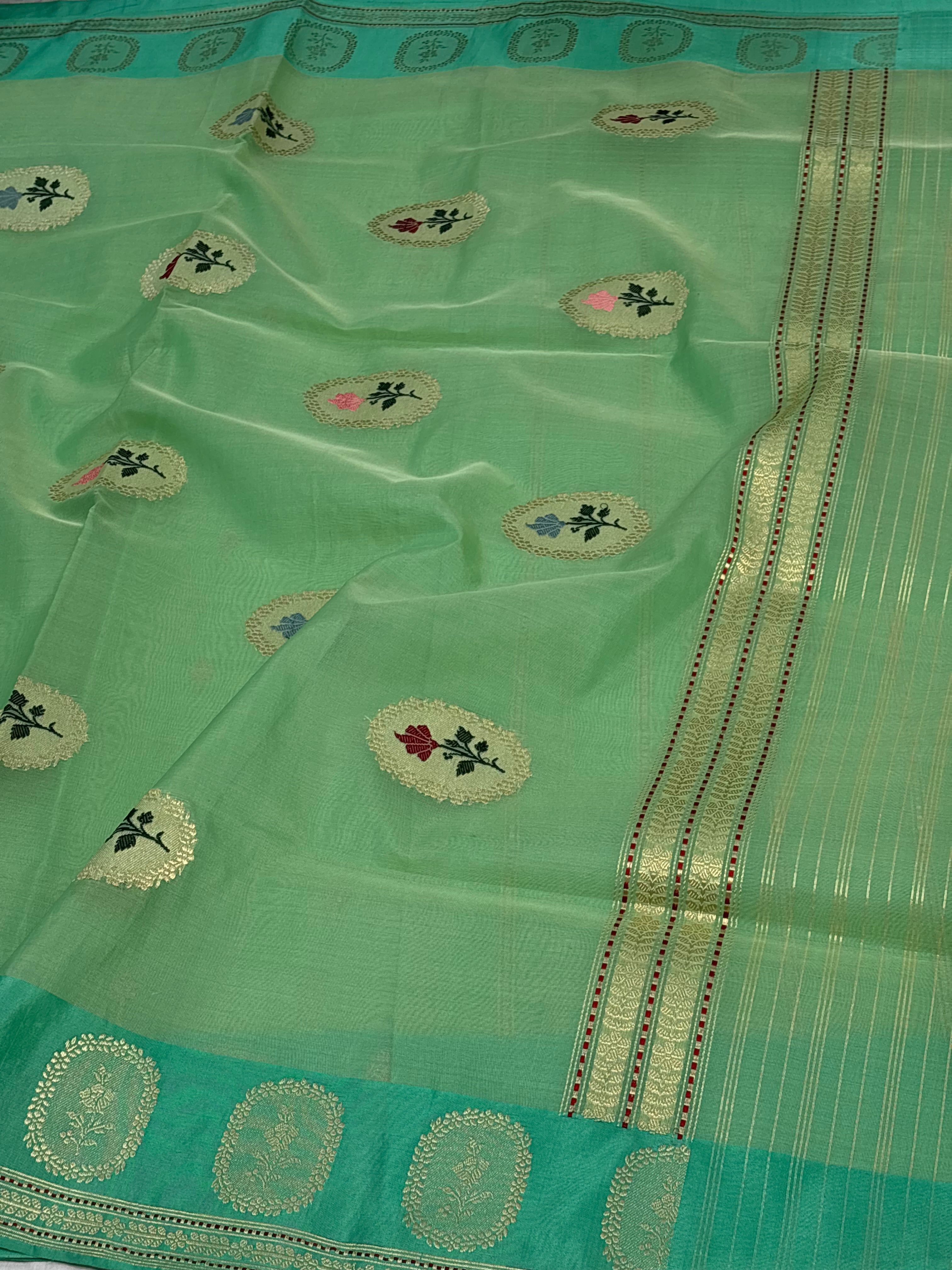 Pure Kora Banarasi Saree with Satin Border and Meenakari Boota Pallu