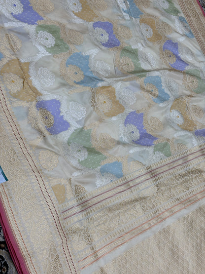 Ivory Pure Banarasi Rangkaat Silk Handloom Saree