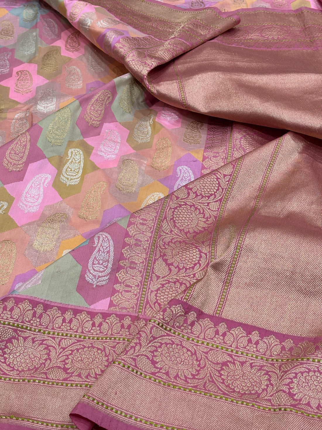 Pink Pure Banarasi Rangkaat Silk Handloom Saree