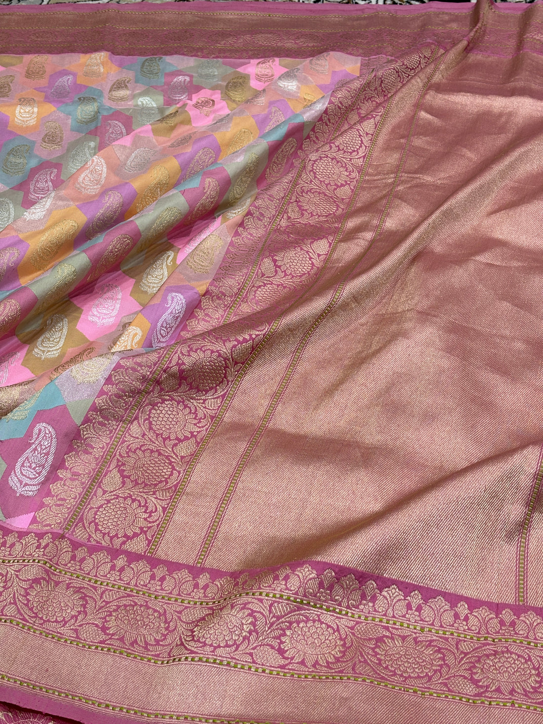 Pink Pure Banarasi Rangkaat Silk Handloom Saree