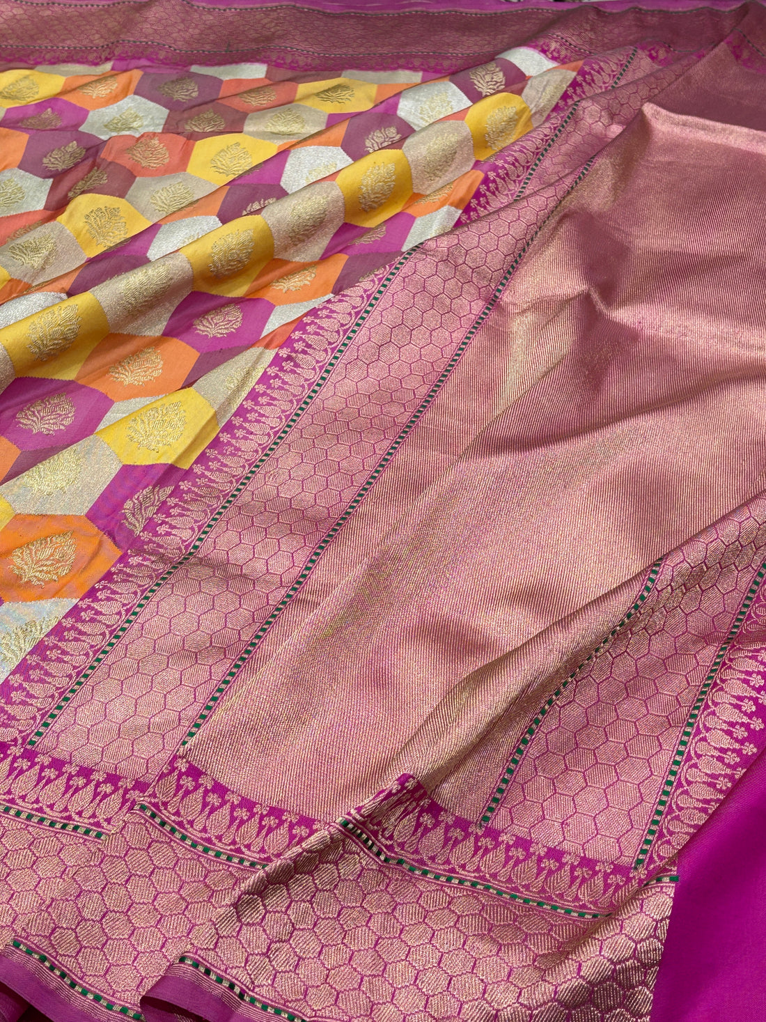 Rani Pink Pure Banarasi Rangkaat Silk Handloom Saree