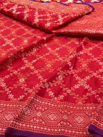 Red Pure Katan Silk Ektara Jamdani Banarasi Saree in Rupa Sona Weaving