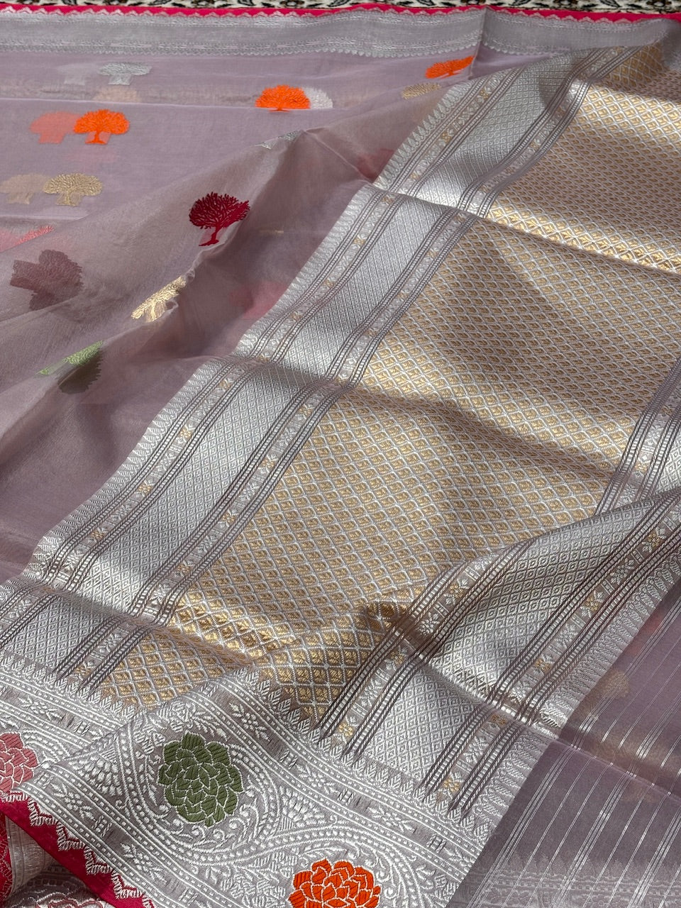 Elegant Mauve Grey Banarasi Kora Silk Handwoven Saree