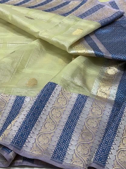 Pure Tissue Kora Handwoven Banarasi Saree with Designer Border