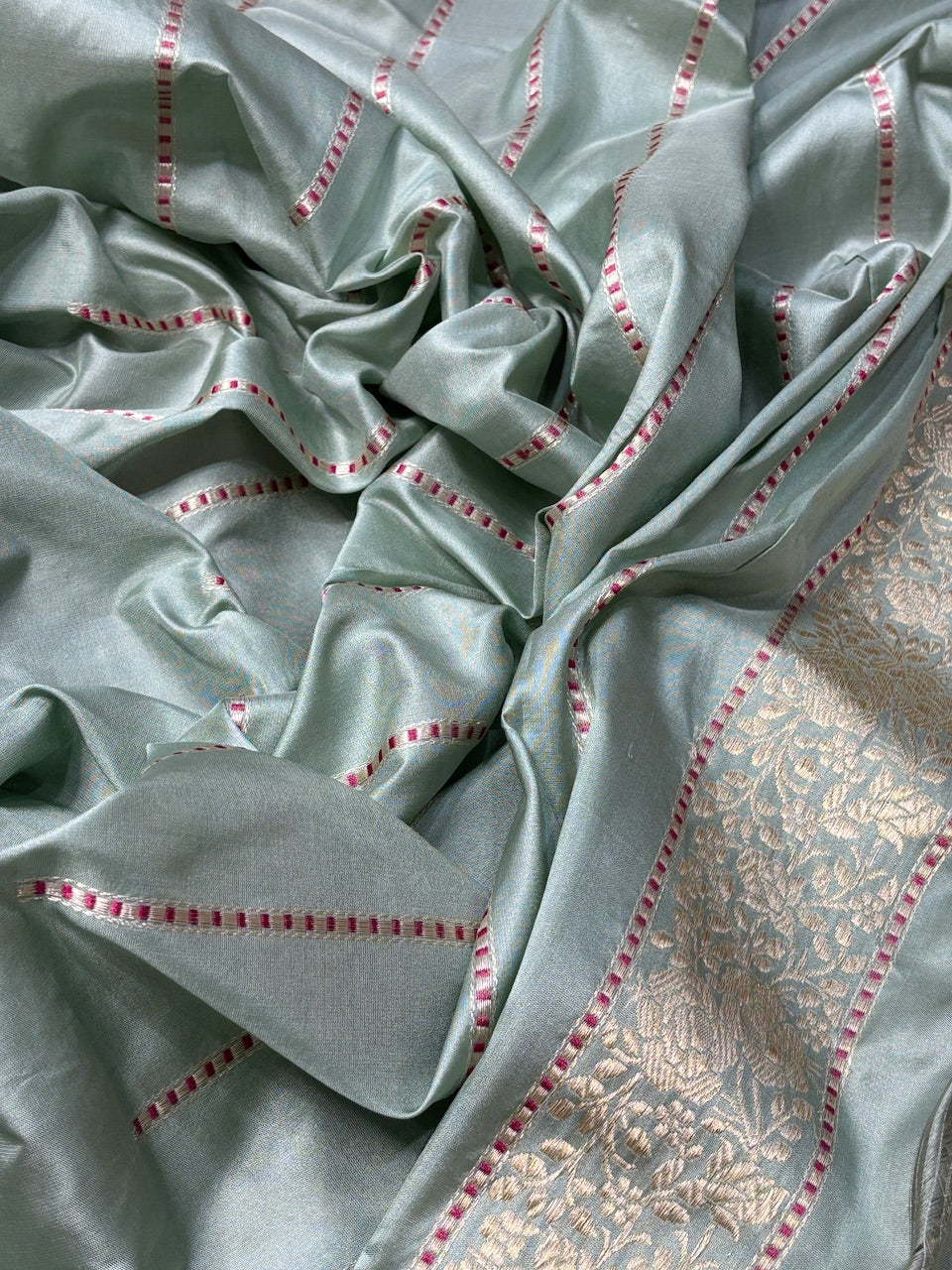 Soft Pink Banarasi Kora Silk Handwoven Saree