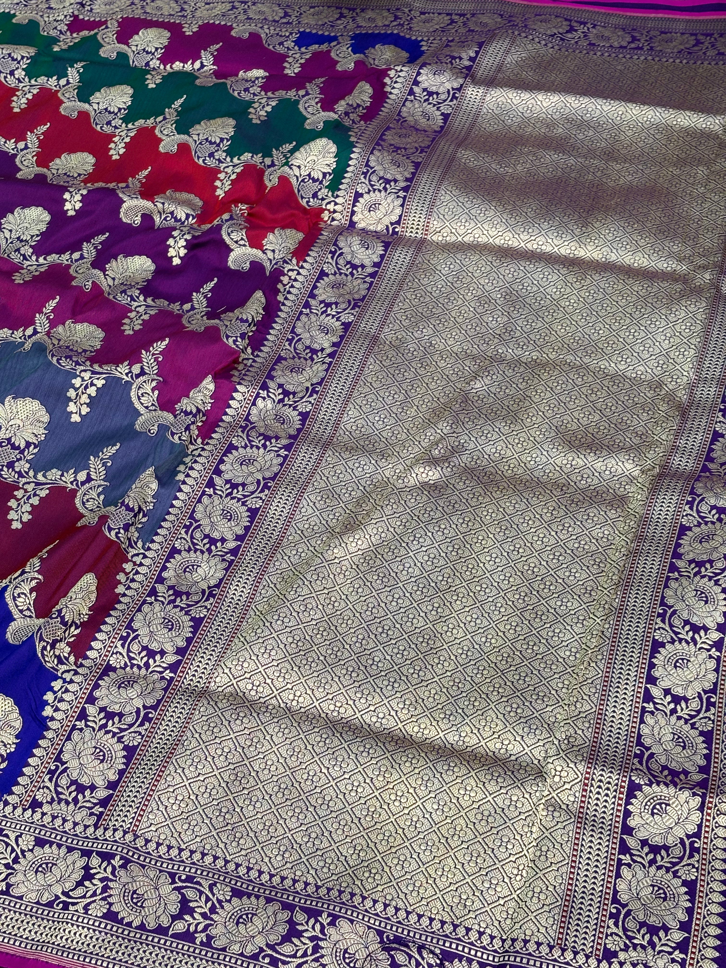 Pure Katan Silk Handwoven Rangkat Banarasi Saree