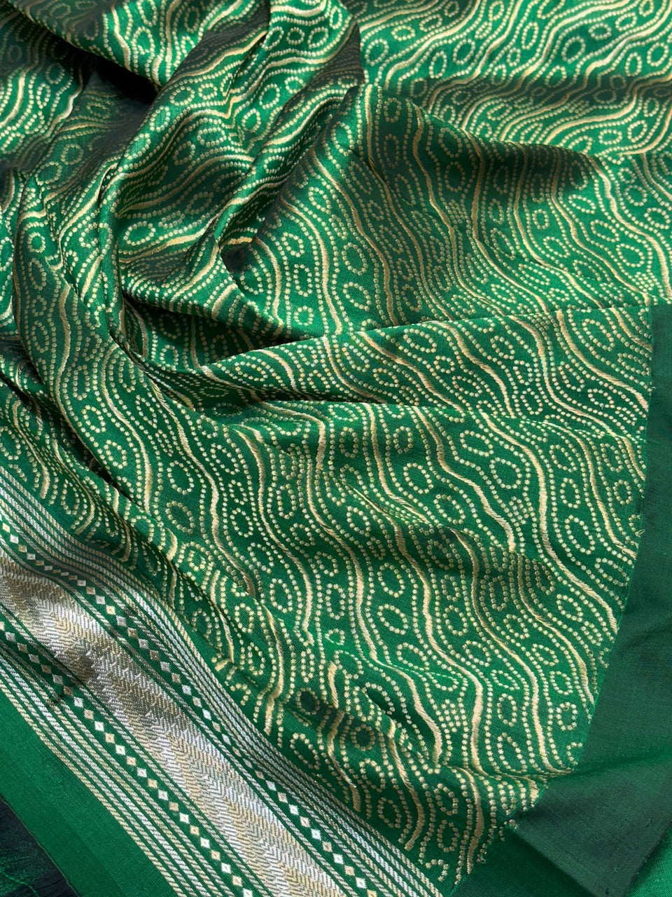 Bottle Green Pure Banarasi Katan Silk Handwoven Saree