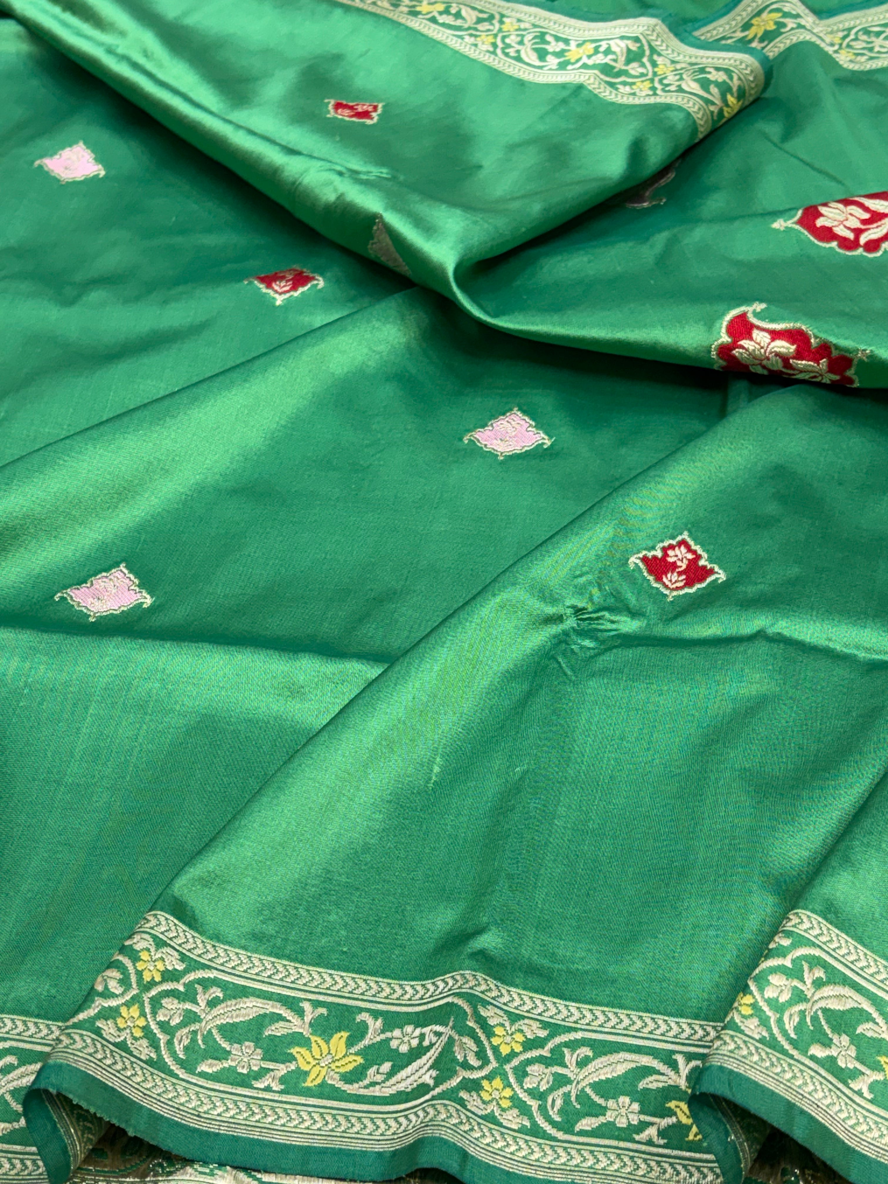 Green Pure Katan Silk Handwoven Banarasi Saree with Meenakari Kadhwa Boota Pallu