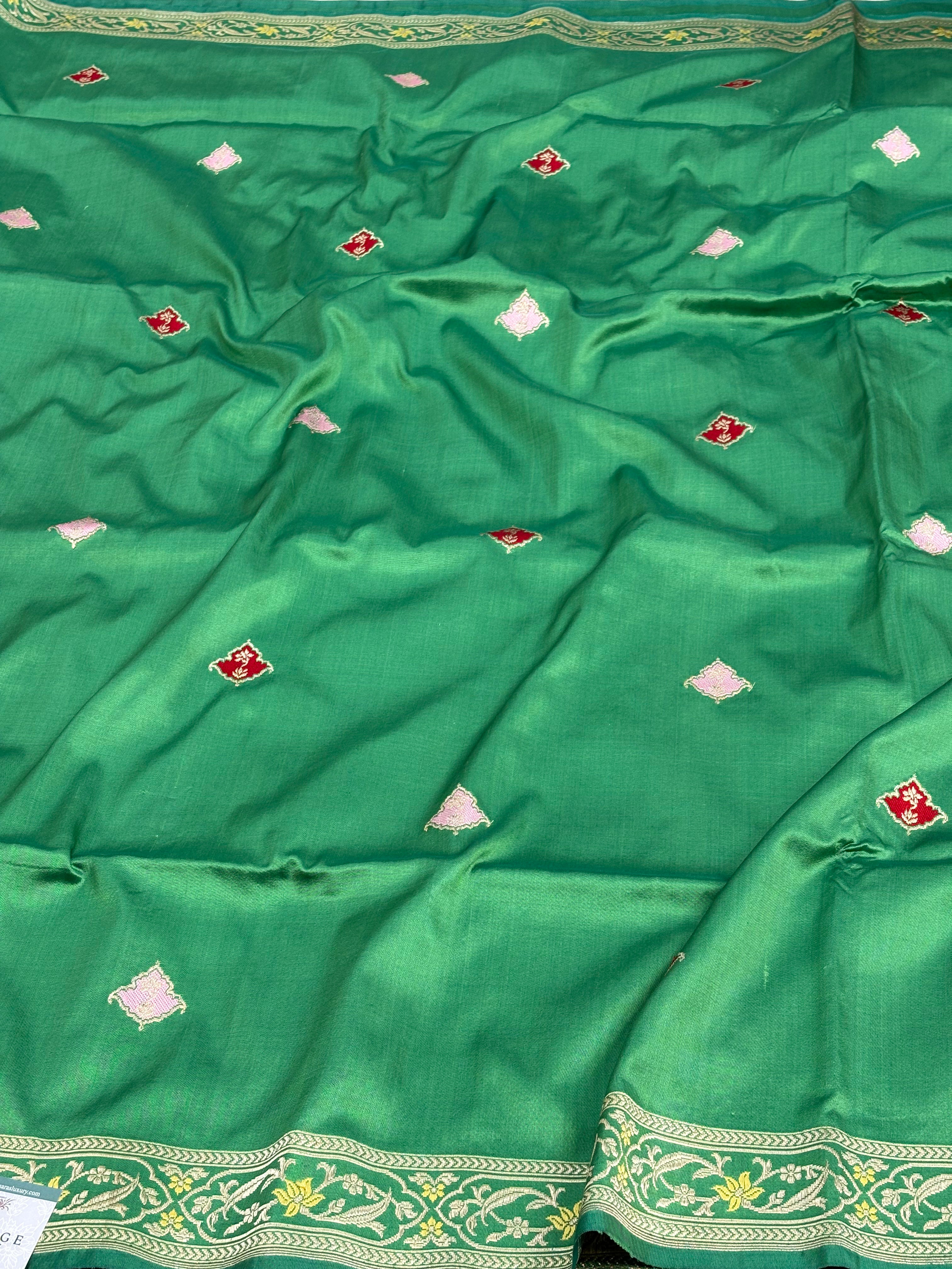 Green Pure Katan Silk Handwoven Banarasi Saree with Meenakari Kadhwa Boota Pallu