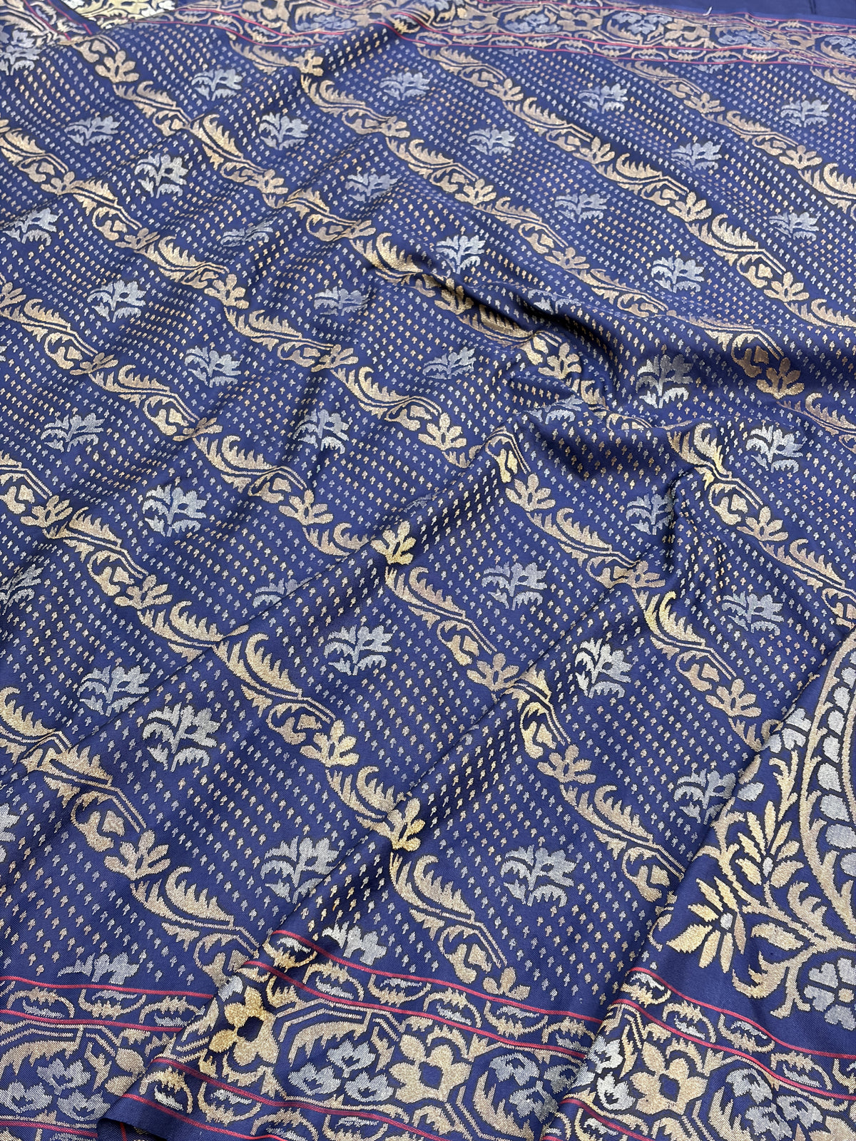 Navy Blue Handwoven Real Zari Banarasi Silk Jamdani Saree