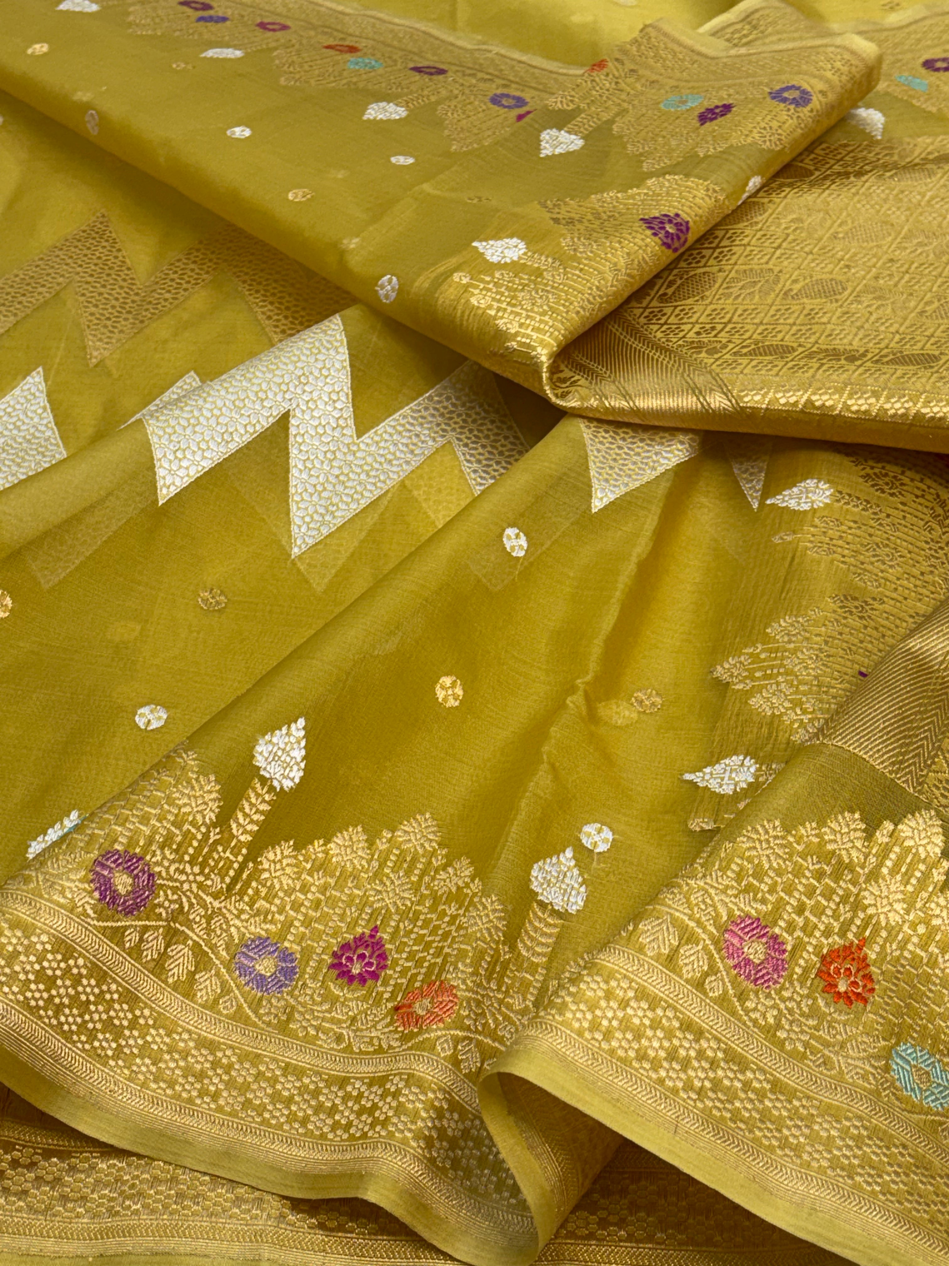 Liril Green Pure Kora Banarasi Saree with Necklace Jaal and Meenakari Border