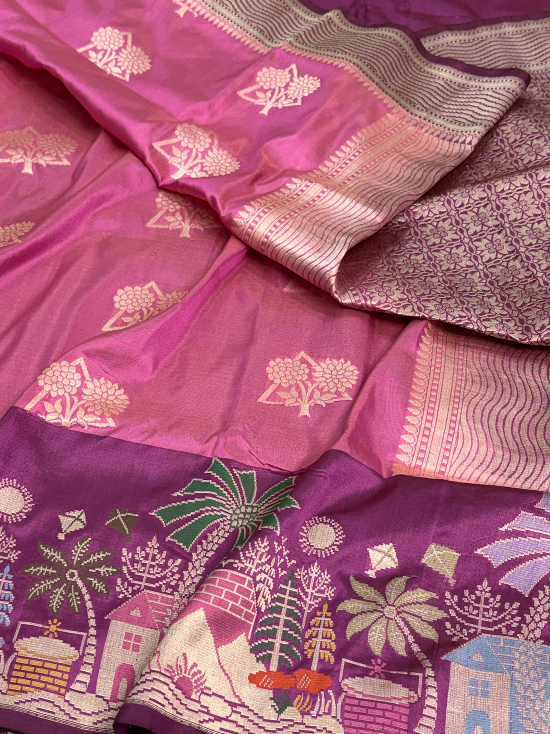 Baby Pink Handwoven Pure Banarasi Katan Silk Saree with Kadhiyaal Border
