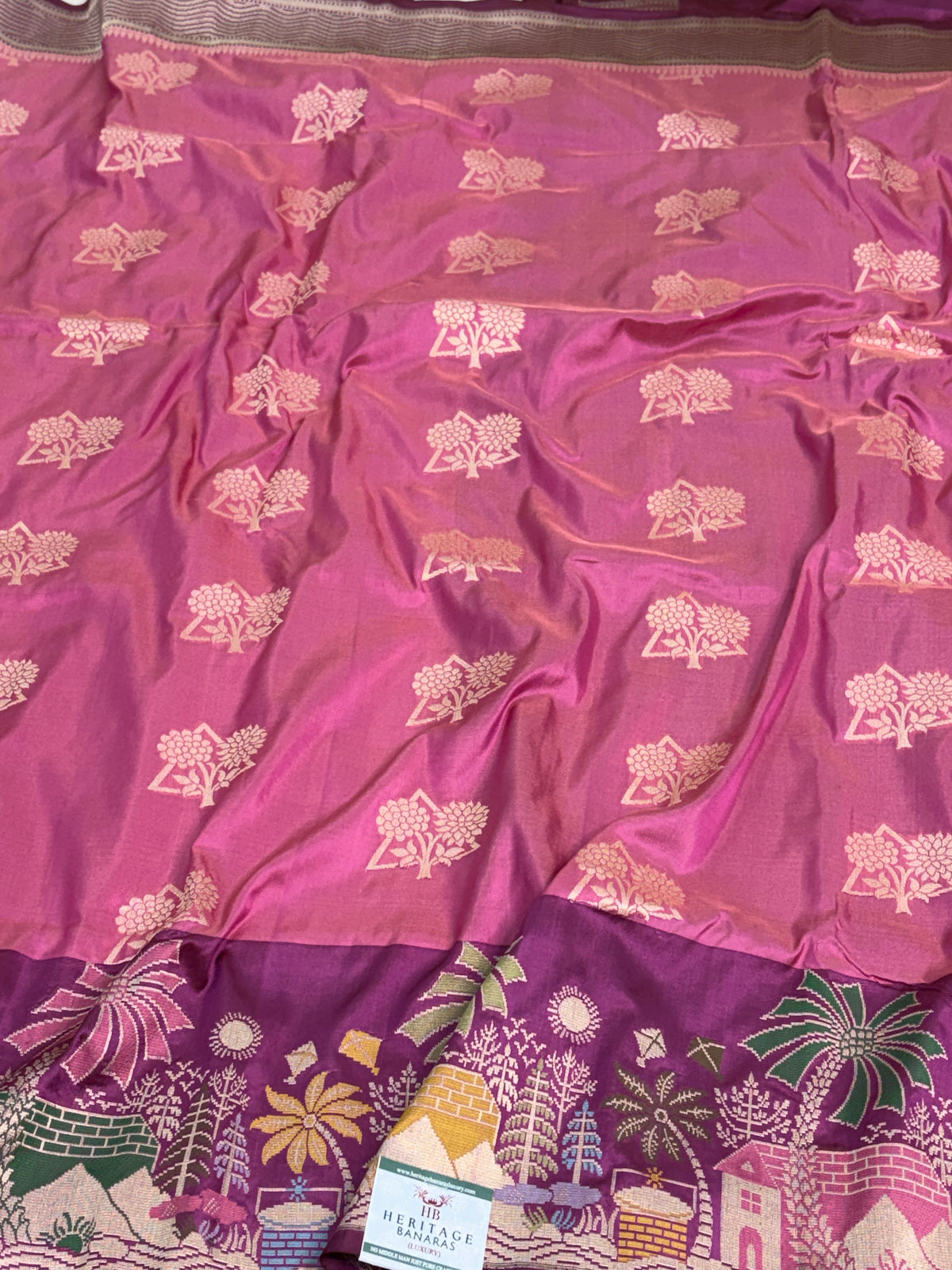 Baby Pink Handwoven Pure Banarasi Katan Silk Saree with Kadhiyaal Border