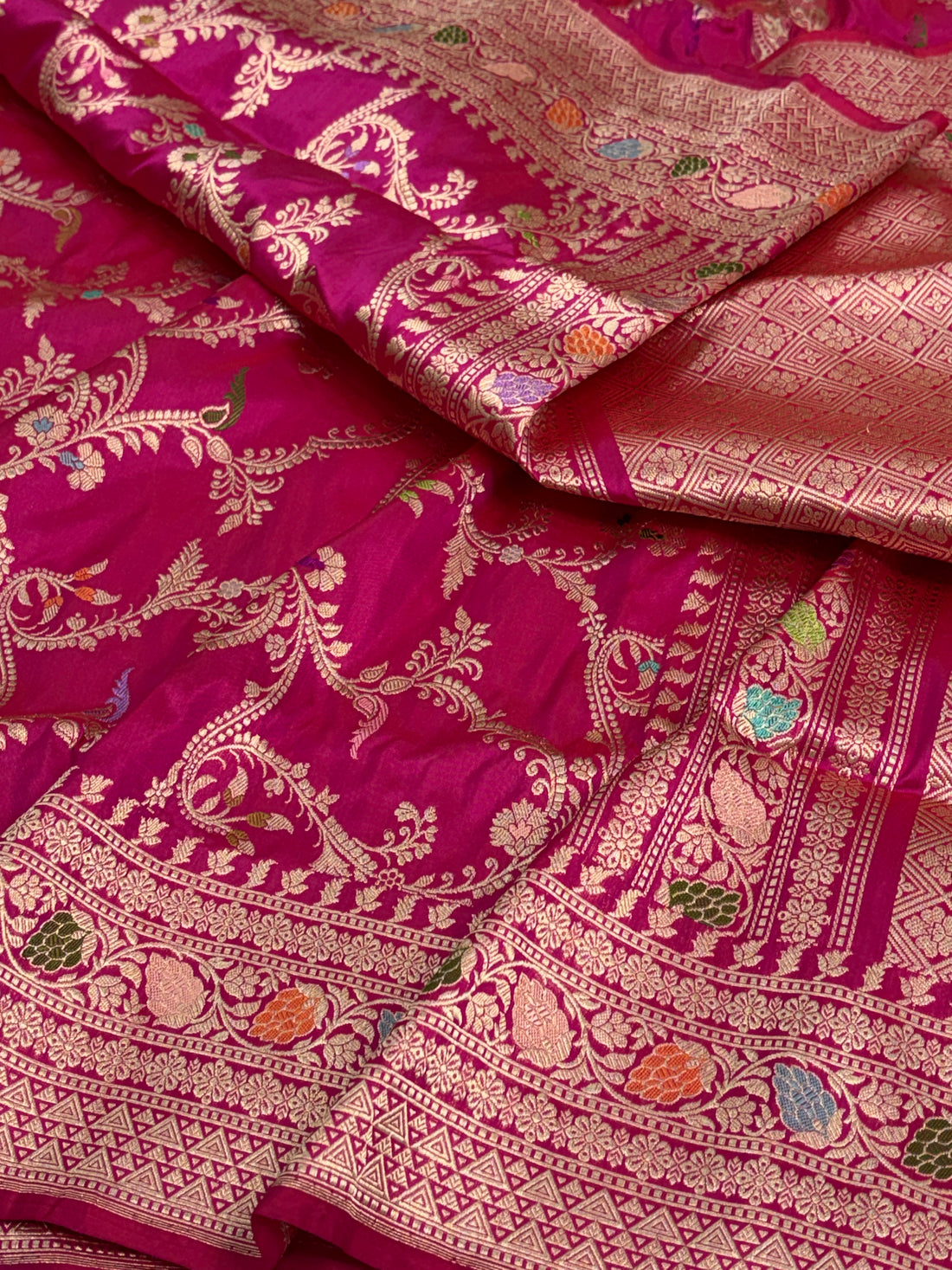 Rani Pink Handwoven Pure Banarasi Katan Silk Saree