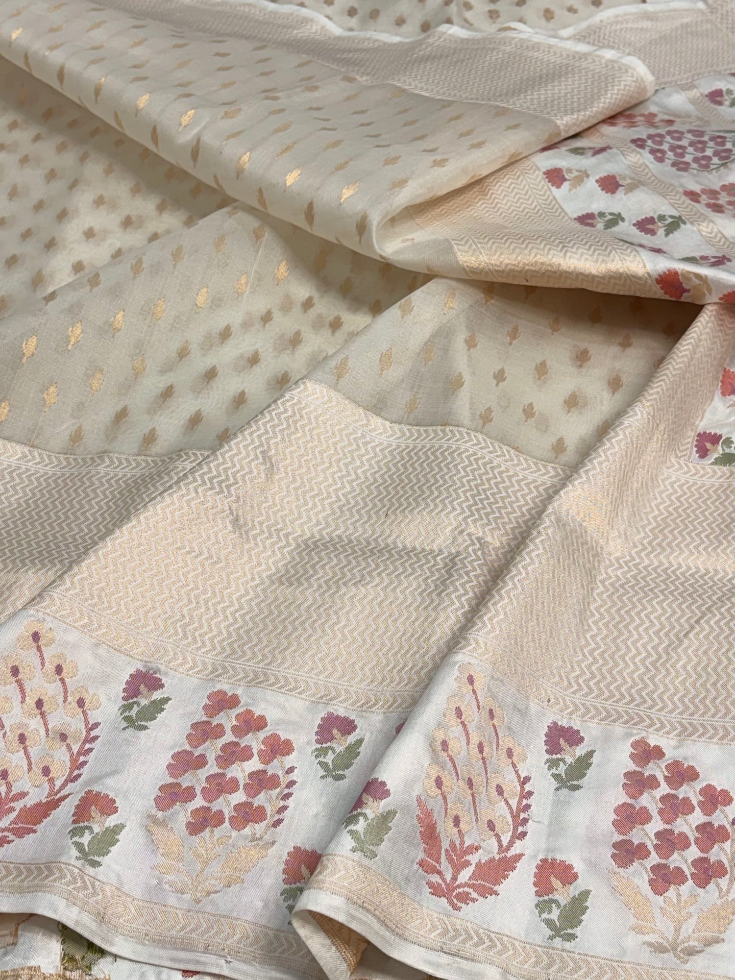 Ivory White Pure Kora Ektara Jamdani Banarasi Saree with Katan Silk Border