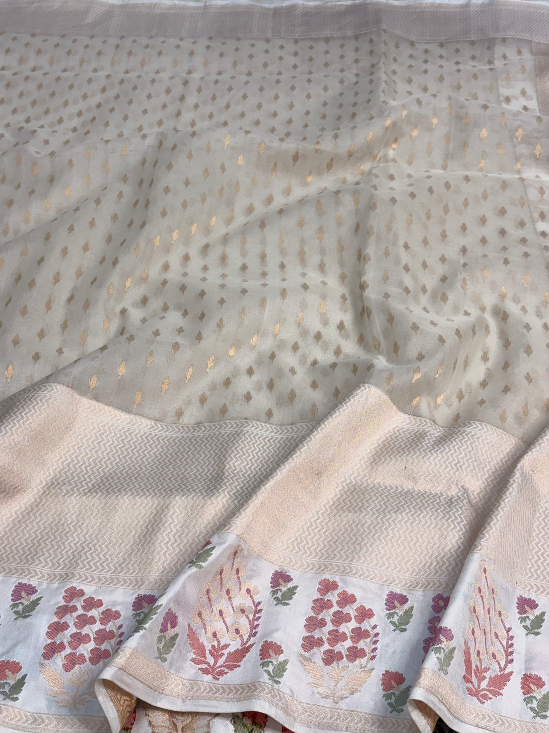 Ivory White Pure Kora Ektara Jamdani Banarasi Saree with Katan Silk Border