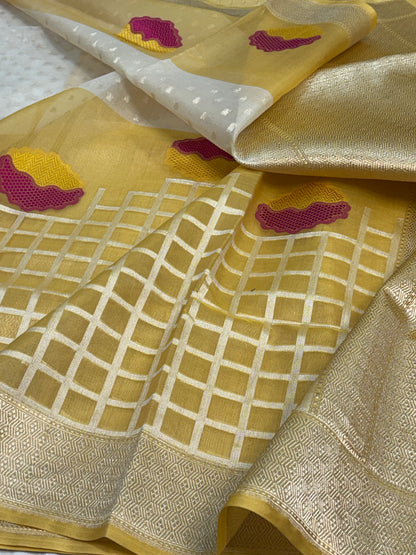Ivory and Yellow Banarasi Pure Kora Silk Saree in Iktara Weaving