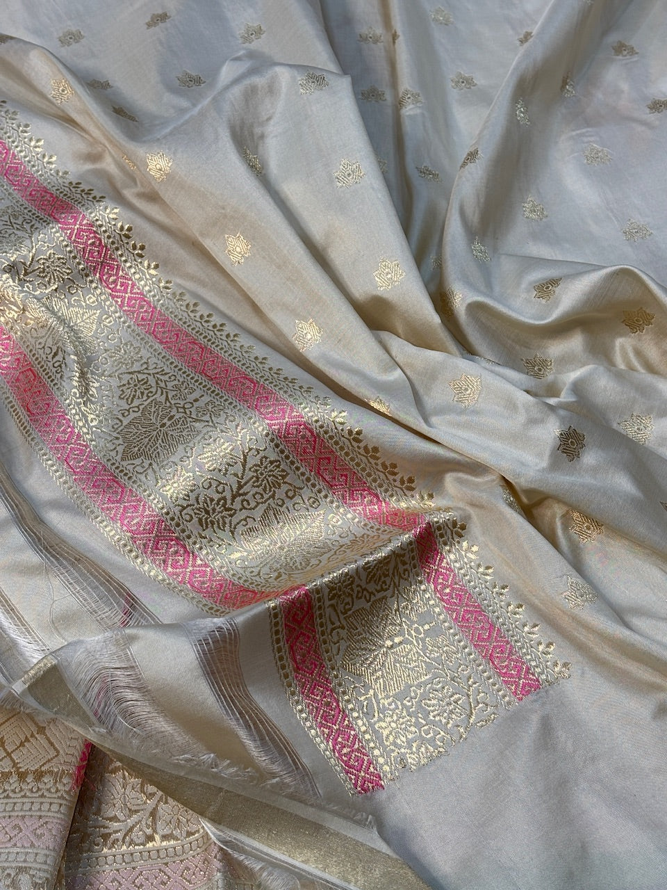 Ivory Pure Banarasi Katan Silk Handwoven Saree