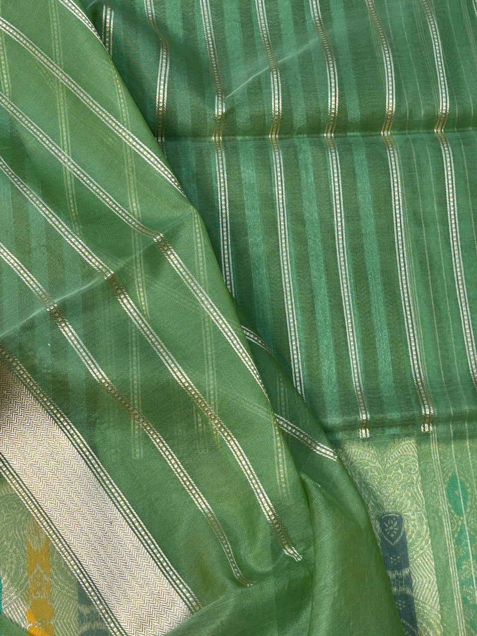 Green Banarasi Kora Silk Handwoven Saree