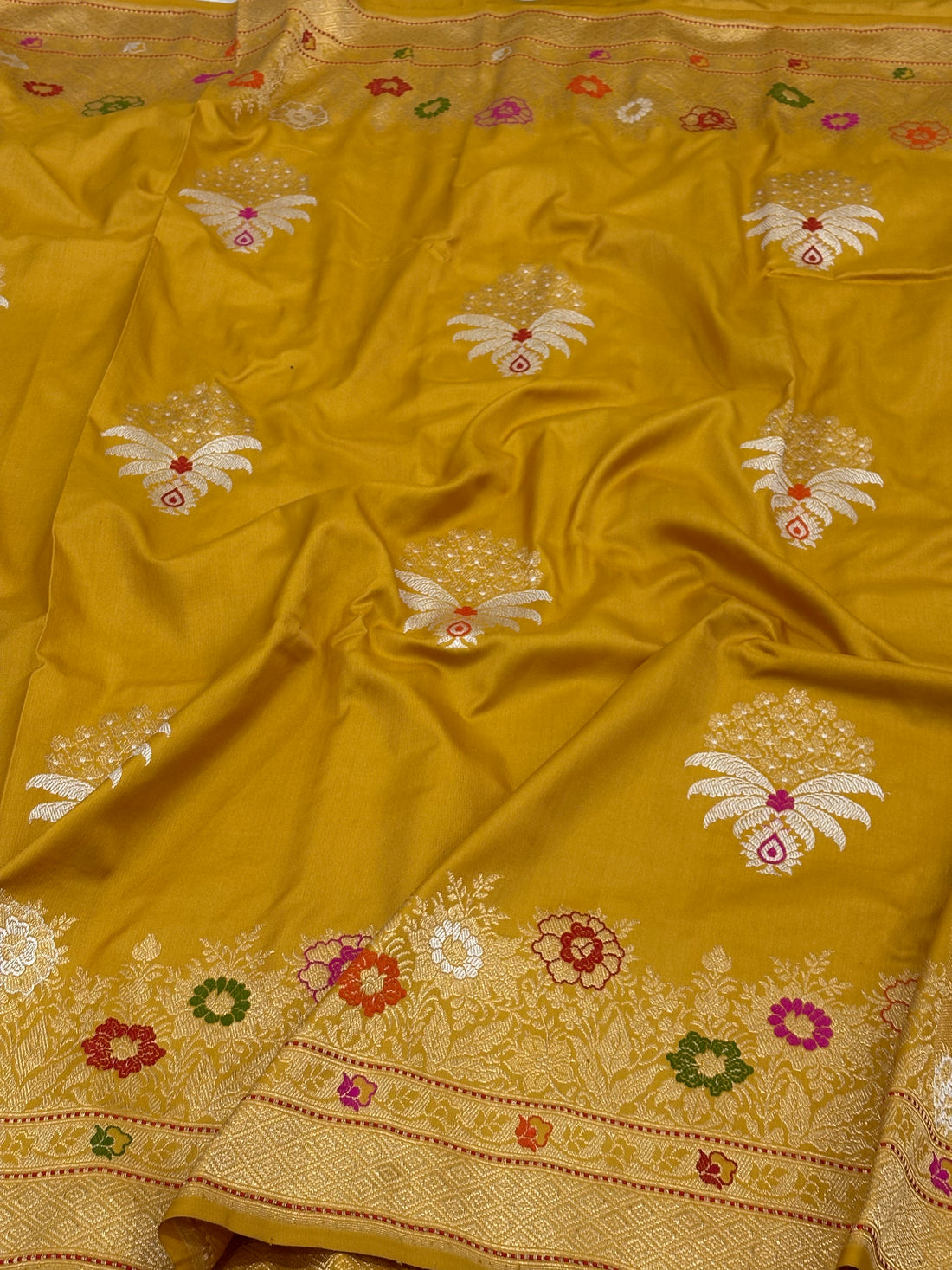Yellow Handwoven Pure Katan Silk Iktara Banarasi Saree