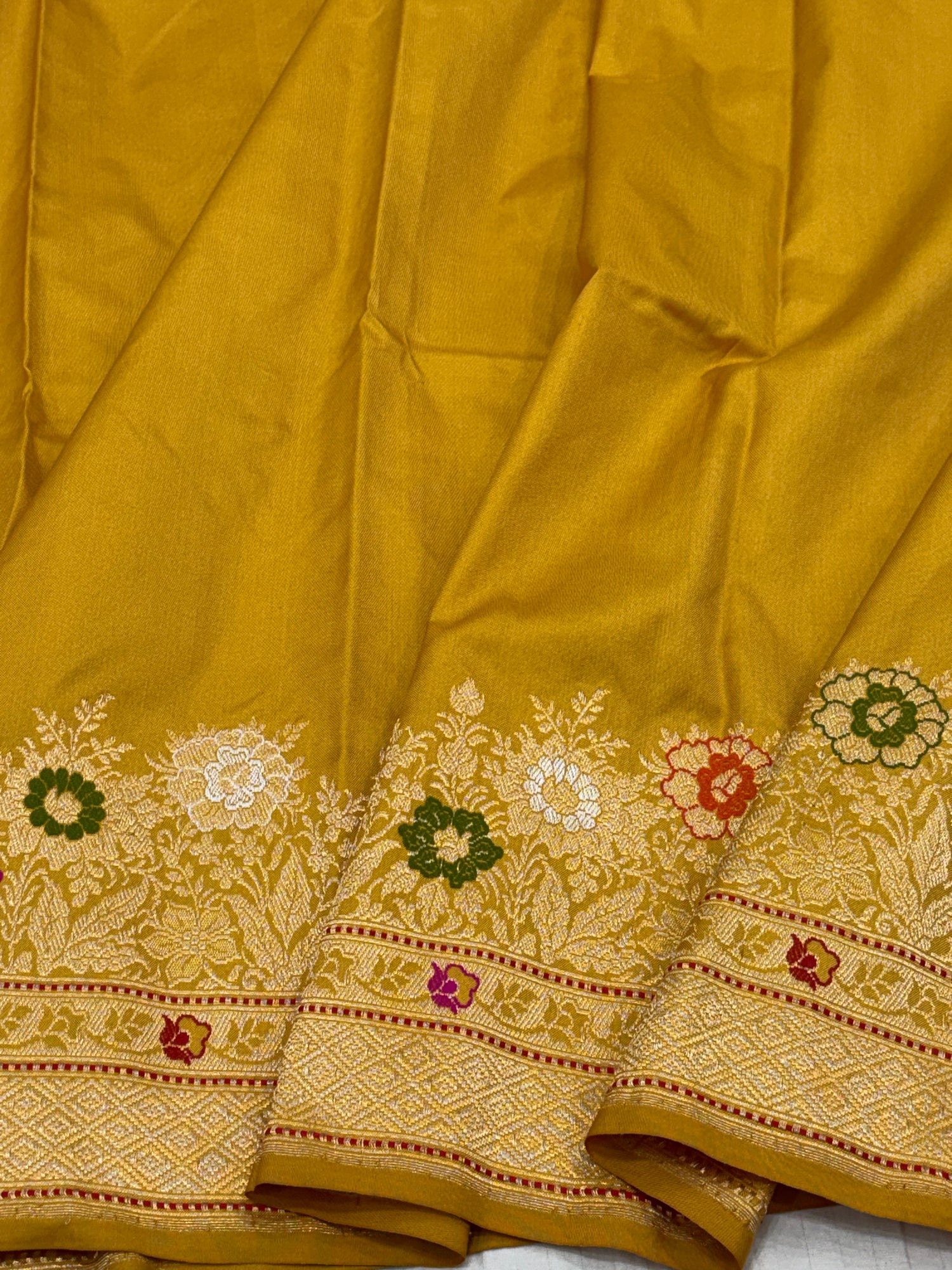 Yellow Handwoven Pure Katan Silk Iktara Banarasi Saree