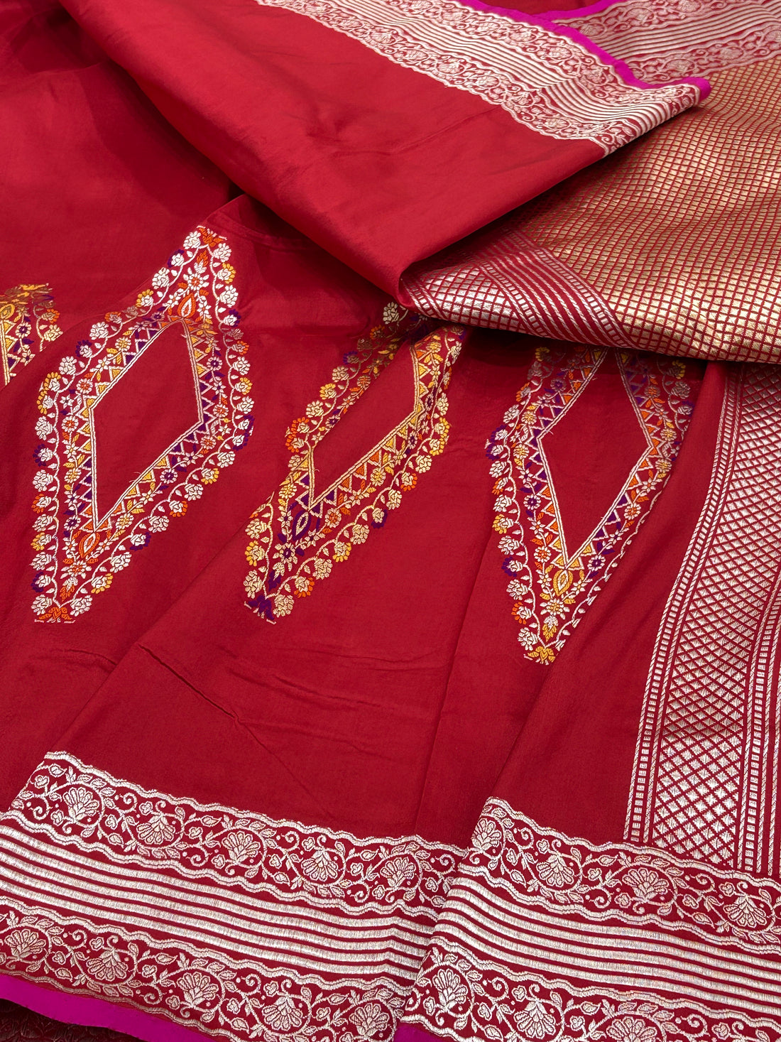 Handwoven Pure Katan Silk Banarasi Saree – Modern Designer Weave