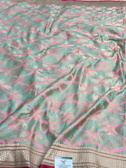 Cream Handwoven Pure Satin Silk Tanchoi Banarasi Saree