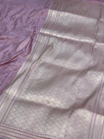 Lavender Handwoven Pure Satin Silk Tanchoi Banarasi Saree