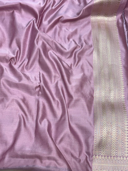 Lavender Handwoven Pure Satin Silk Tanchoi Banarasi Saree