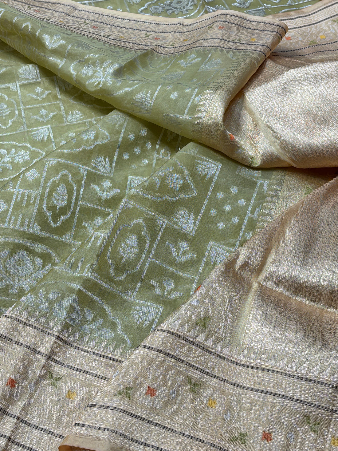 Pista Green Banarasi Kora Silk Handwoven Saree