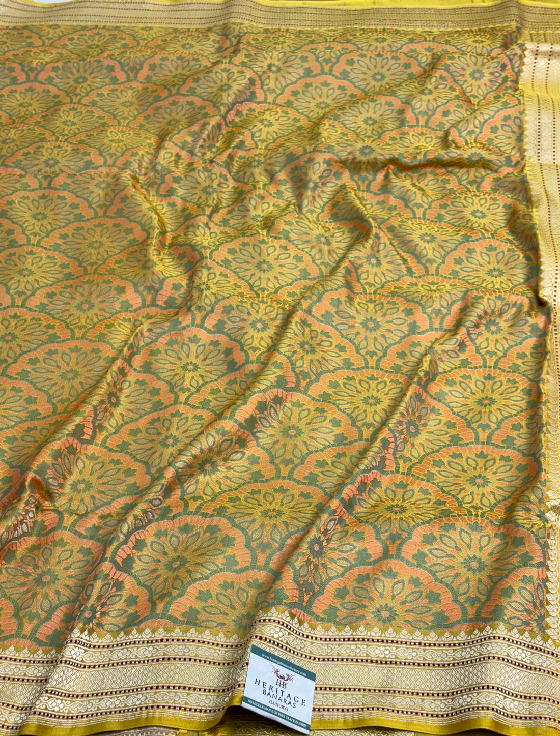 Yellow Handwoven Pure Satin Silk Tanchoi Banarasi Saree