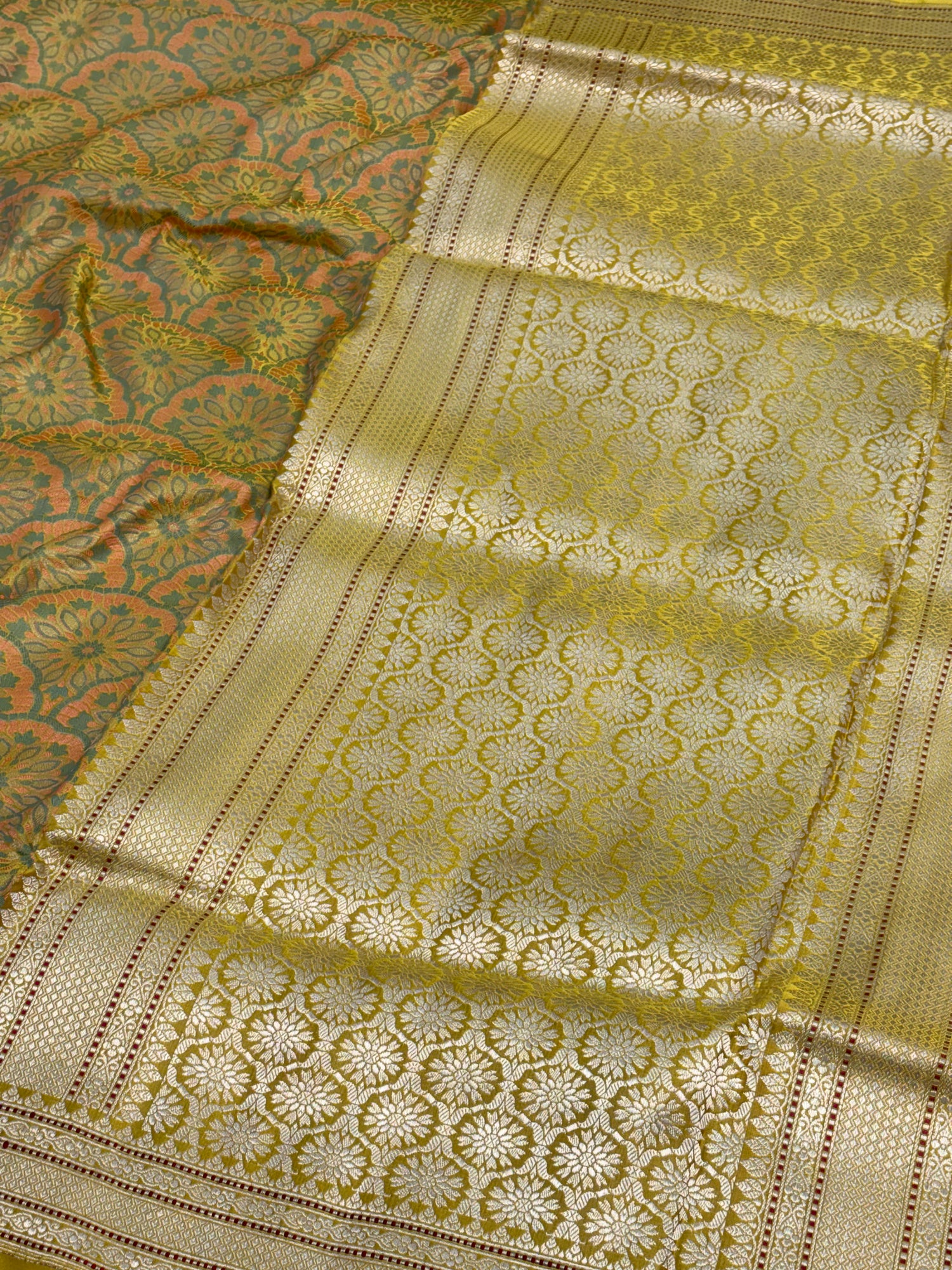 Yellow Handwoven Pure Satin Silk Tanchoi Banarasi Saree
