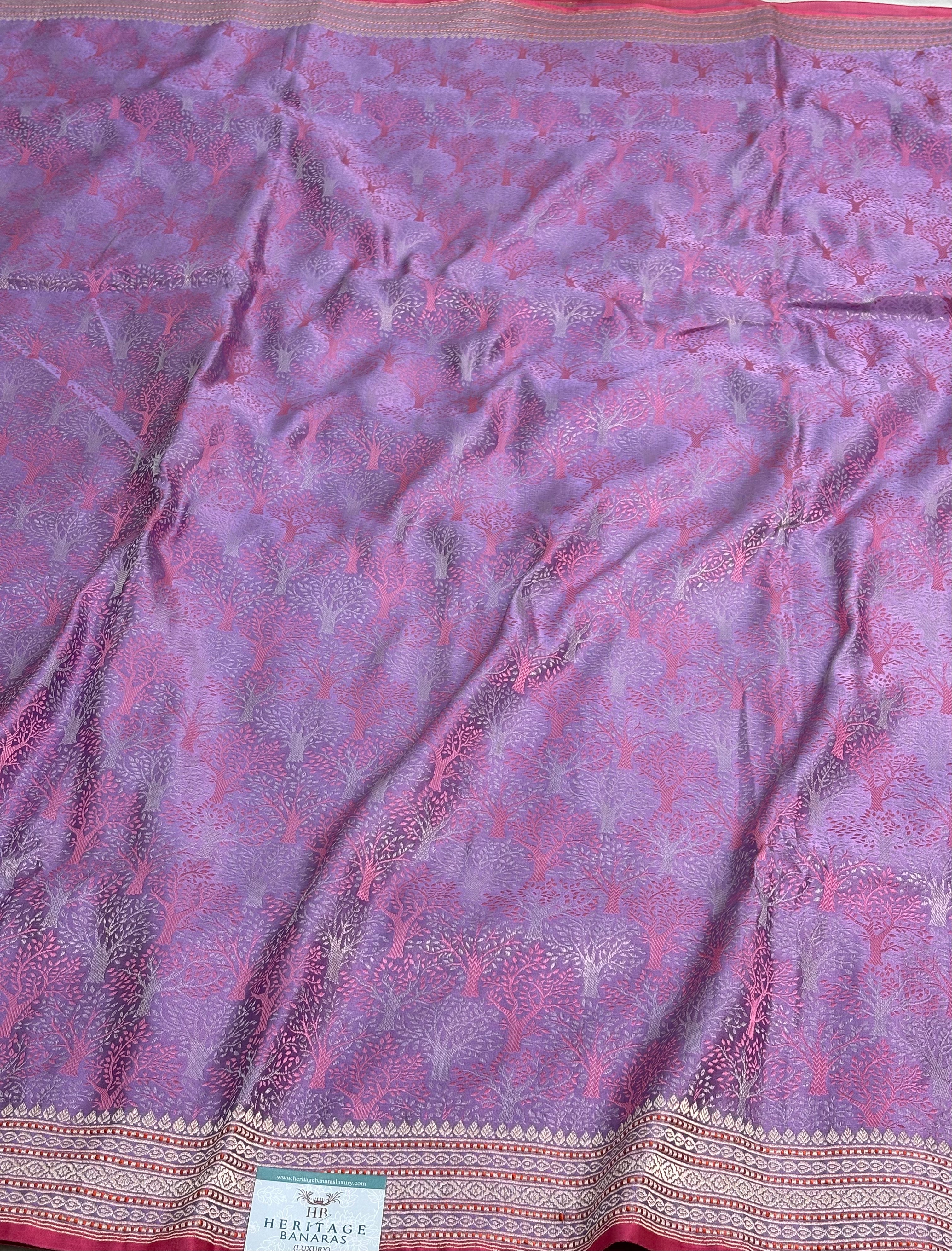 Lavender Handwoven Pure Satin Silk Tanchoi Banarasi Saree