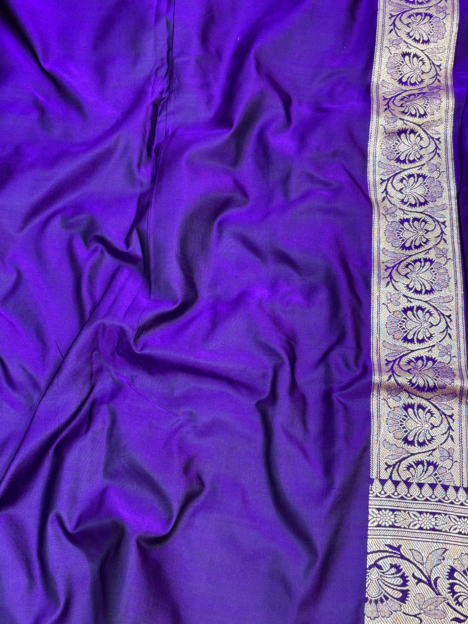 Purple Handwoven Vintage Pure Banarasi Satin Silk Saree