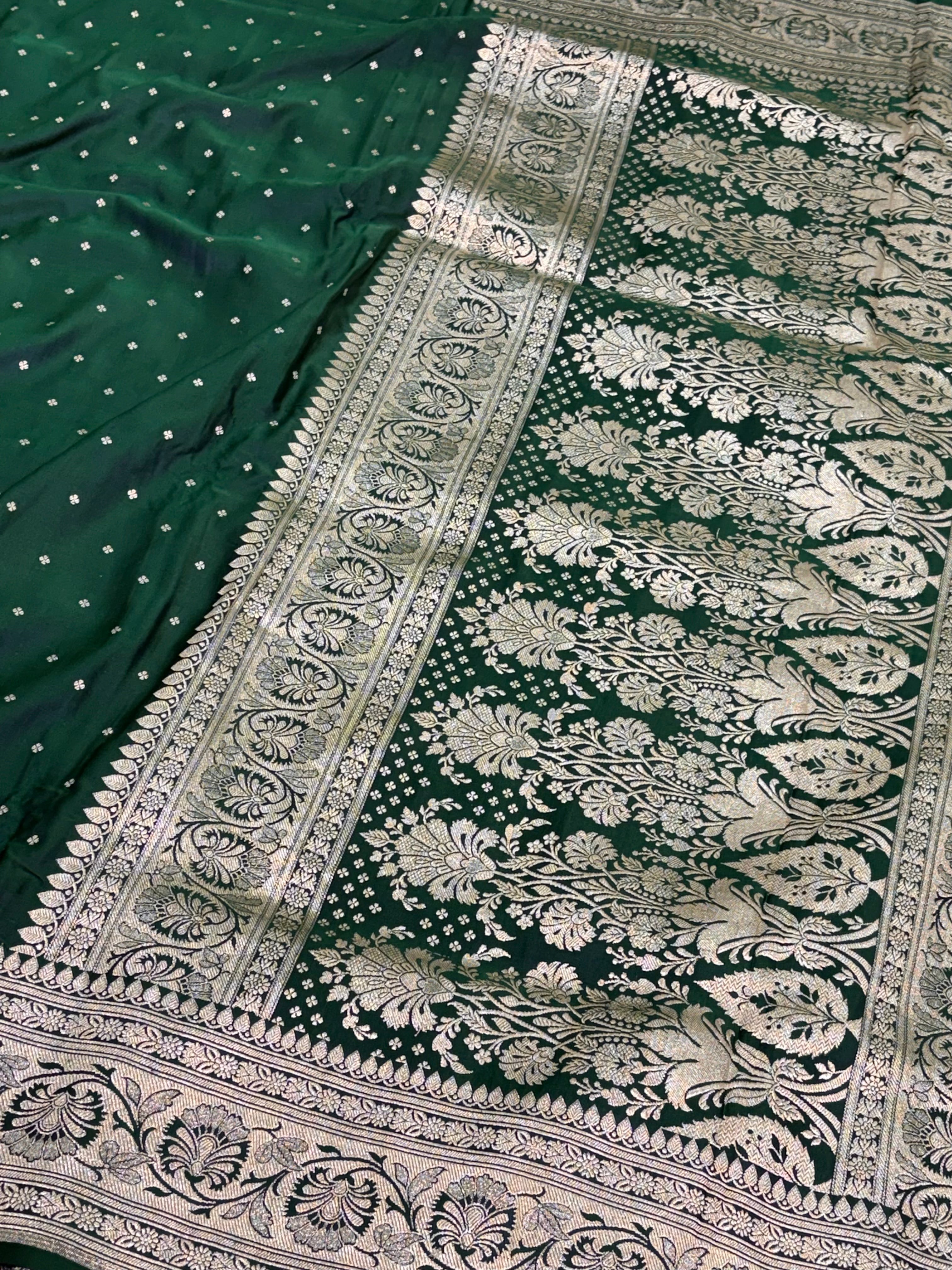 Bottle Green Handwoven Vintage Pure Banarasi Satin Silk Saree